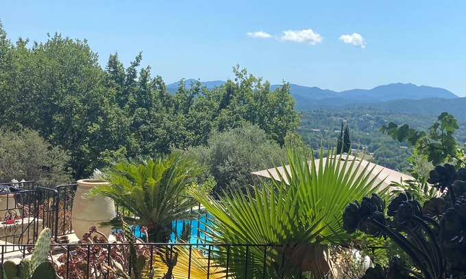 Montauroux Villa | Residence located 25 minutes from Cannes and Fréjus, close to Lac de St Cassien.