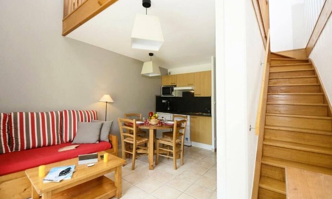 Montignac Apartment | Residence Odalys Le Hameau du Moulin *** - 3 Rooms Cabin Duplex 6/8 People