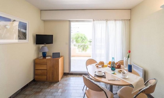 Toulon - Hyeres Apartment | Residence Pierre & Vacances Hyeres Port - Maeva Selection - 2 Rooms 6 People