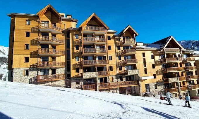 Orcieres-Merlette Apartment | Residence Rochebrune Vallon**** - Labellemontagne - 2 Rooms 6 People