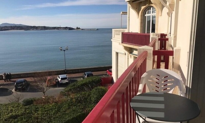 Saint-Jean-de-Luz Apartment | Résidence Thiers Golf 1 -Charming studio overlooking the bay