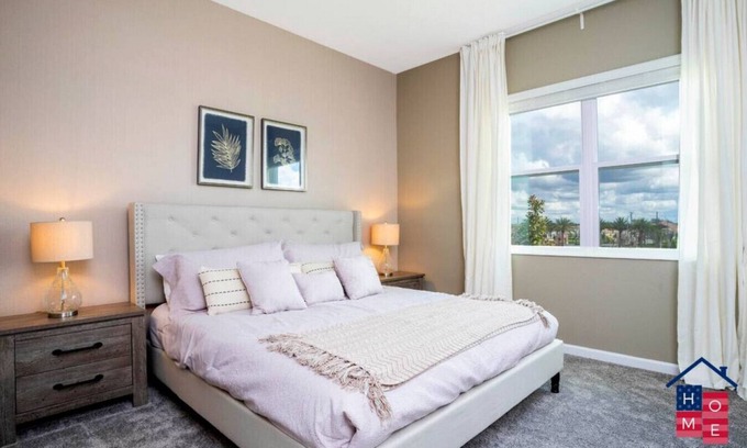Four Corners Apartment | Resort Condo in Orlando: Cozy Retreat with Lazy River & Kids` Water Park Near Disney
