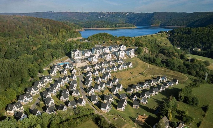 Heimbach Apartment | Resort Eifeler Tor 3
