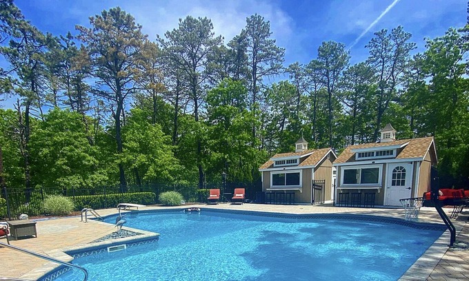 Eastport House | Resort Setting