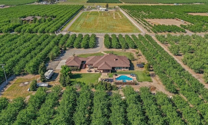 Peters Villa | Resort Style Luxury Villa/Farmhouse with Pool