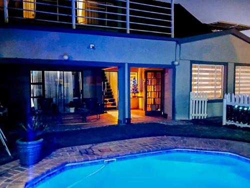 Boksburg House | Rest Inn C Guesthouse - 10min from OR Tambo Airport