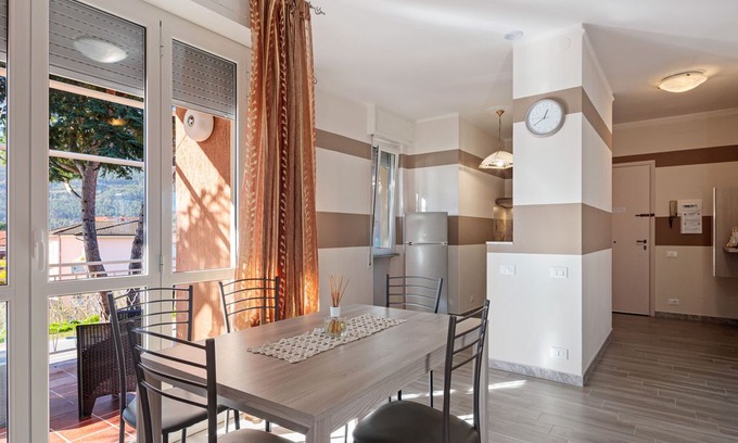 Fiumaretta House | Restful Holiday Home in Fiumaretta with Terrace