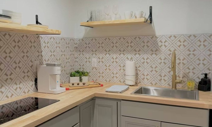 Largo Apartment | Restful Palms – Cozy Studio Near Clearwater & St. Pete Beaches
