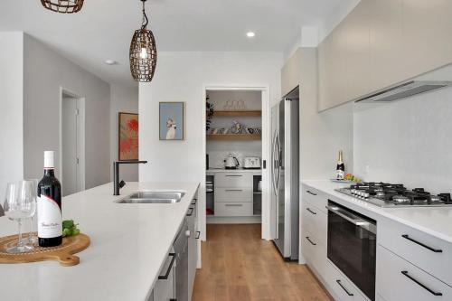 Grovedale House | Retreat on Bedajanawa