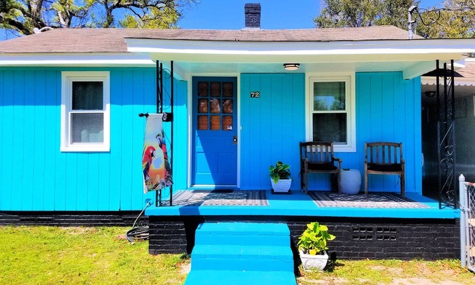 Pensacola House | Retro Bungalow Near NAS. Military Discount
