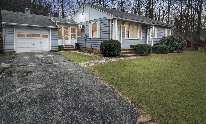 Prospect House | Retro mid-century modern ranch in the heart of CT!