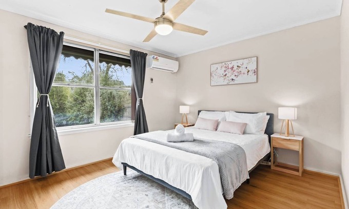 Mornington House | Retro Retreat - Mornington
