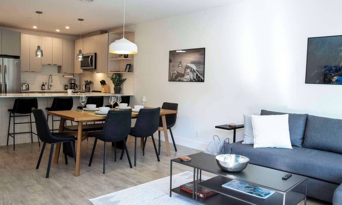 Revelstoke Condo | Revelstoke Vacations, Birdies and Bears, condo with private hot tub