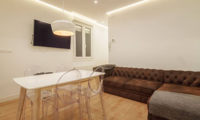 Indautxu Apartment | Revilla apartment in the center with wifi