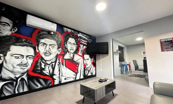 Borinquen Apartment | Revolutionary Escape! 3-BD Lolita Lebron, 4 mins to beach with Backup Generator!
