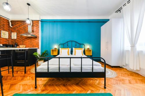 Old Town Apartment | Rex Nest