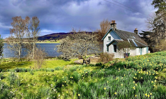 Oban Cottage | RHUNACAIRN, pet friendly, with open fire in Oban