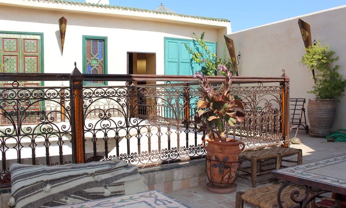 Kbour Chou House | Riad Makene Mouchkill
