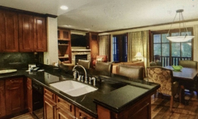 Aspen Condo | Ritz Carlton Aspen, CO 9/26-10/10