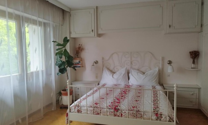 Huningue Bed & Breakfast | RIVER side - classic