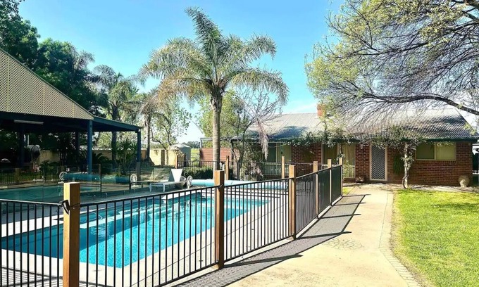 Echuca House | River Village Ranch