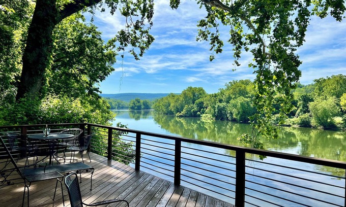 Berryville House | Riverfront Getaway w/Breathtaking Views!