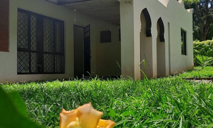 Namanga Cottage | Riverside Cottage