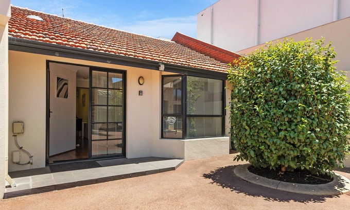 Applecross Apartment | Riverside Living*1BR Villa*Swan River*Applecross*