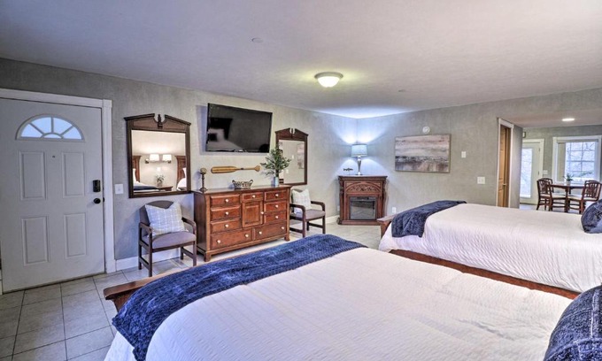 Lakeview Apartment | Riverside Studio Trophy Trout Fishing On-Site