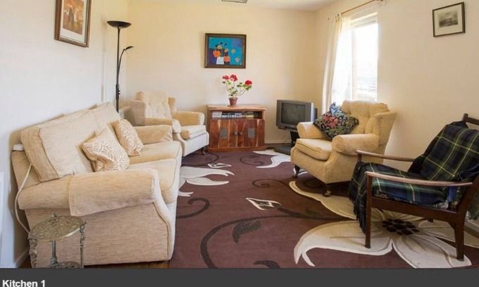 Ayr Apartment | Riverview near to the town Apartment, Ayr