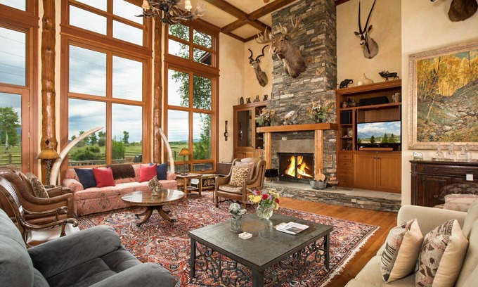 Moose Wilson Road House | RMR: Mallory House in The Aspens/Wilson,WY