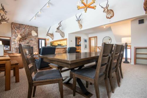 Teton Village House | RMR: Stock House in Teton Village