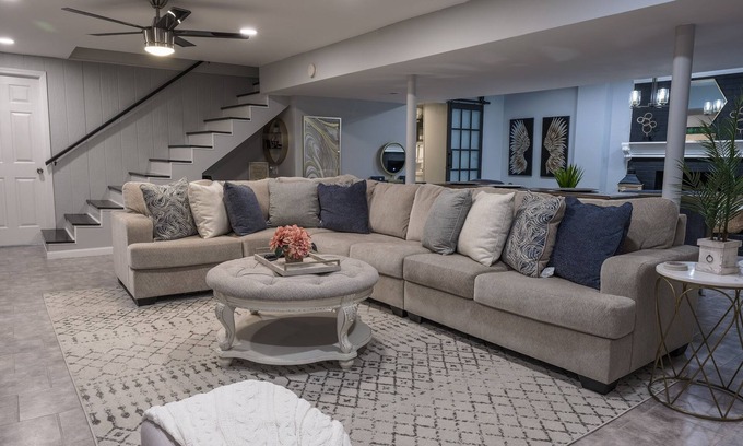 Roanoke House | Roanoke’s modern Lower Level Apt. (Basement).