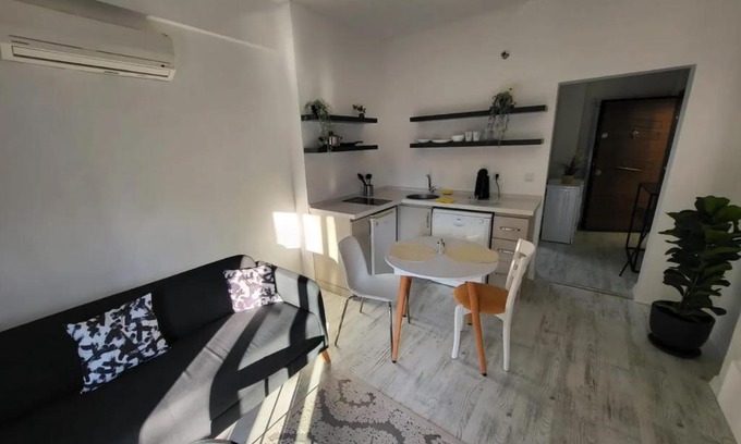Huescar Apartment | RobertoHome