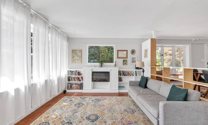 Chapel Hill House | Robin's Rest (3-Bedroom Home) with Pool by RedAwning