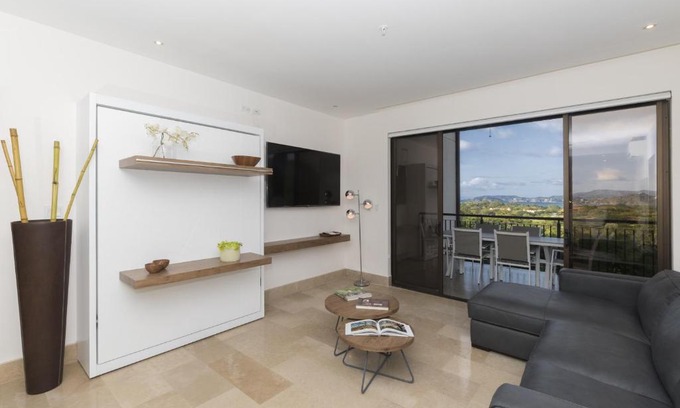 Playa Conchal House | Roble Sabana 202 Luxury Apartment - Reserva Conchal