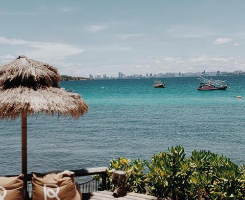 Koh Lan Hotel | rocco villa