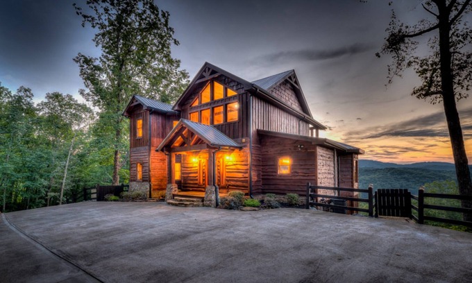 Blue Ridge Cottage | Rocknview Lodge by Escape to Blue Ridge