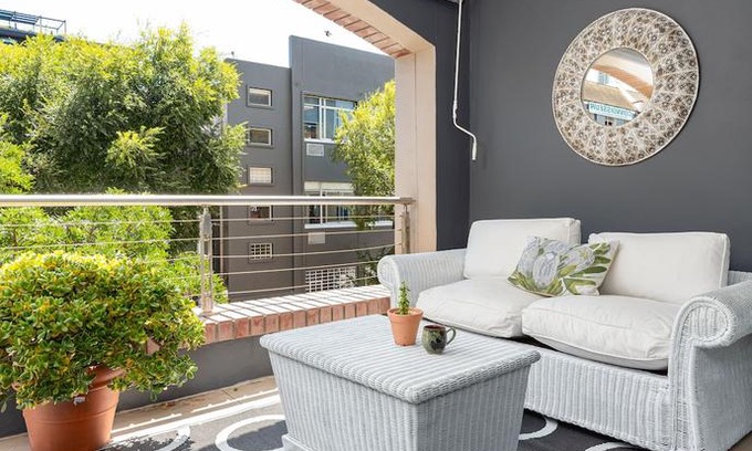 Cape Town City Centre Apartment | Rockwell Apartments