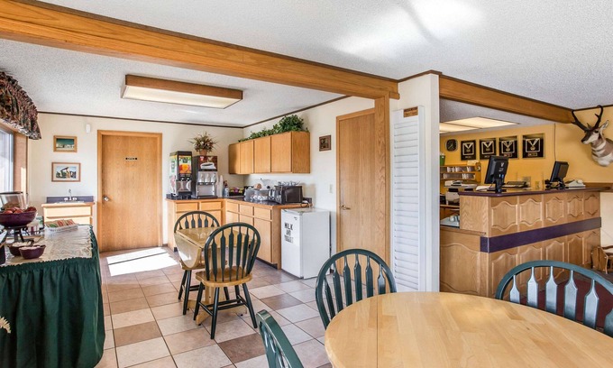 Lander Hotel | Rodeway Inn Pronghorn Lodge