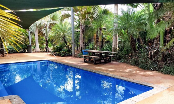 Roebuck Hotel | Roebuck Plains Roadhouse