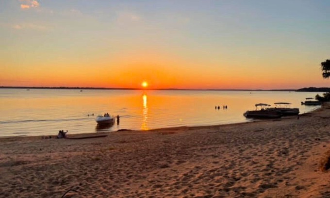 Checotah House | Rolling Oaks Retreat: Waterfront Home with Private Boat Dock & Sandy Beaches