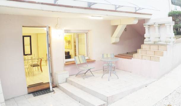 Purpan Apartment | Roman T3 RDC