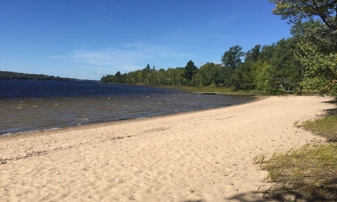 Unorganized Centre Parry Sound Cabin | Romantic BEACH CABIN for two
