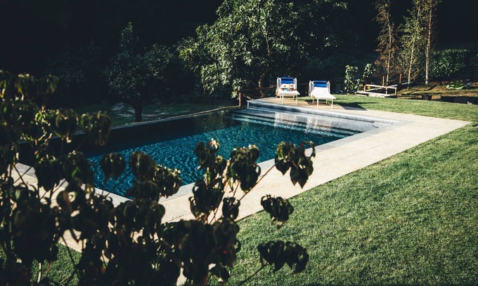 Barga House | Romantic newly renovated barn private pool and a trout river, 5 mins to Barga