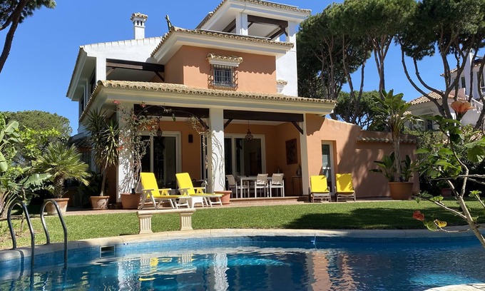 Cabo Roche Villa | Romantic villa in Roche with sea views, saltwater pool and beautiful garden