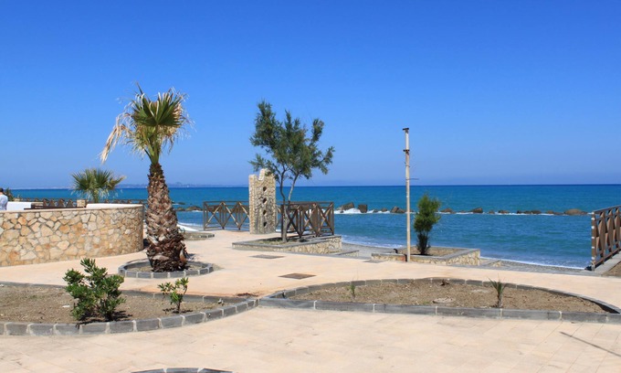 Rometta Marea Apartment | Rometta Marea: attic with terrace 250 meters from the beach
