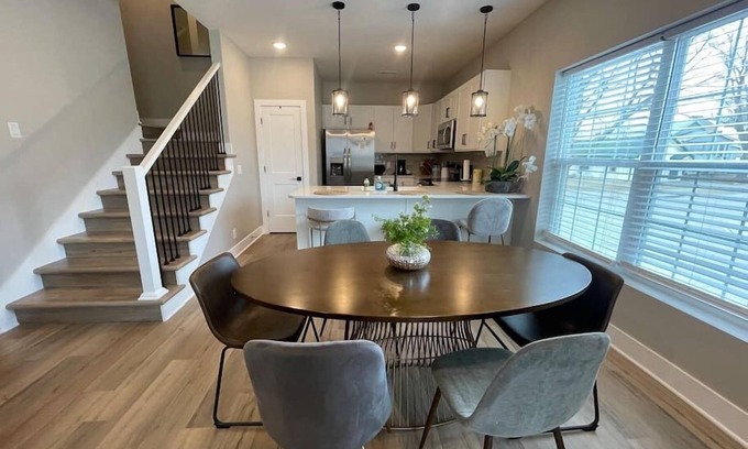 Dahlman House | Rooftop Patio near Downtown with Garage Parking