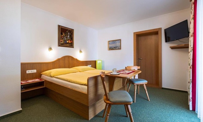 Schuttdorf Cottage | Room 6 - Guesthouse Bleiweis-Zehentner
