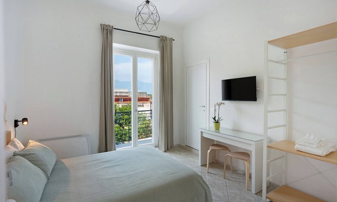 Pagani Bed & Breakfast | Room 'Camera Matrimoniale Pagani' with Shared Terrace, Wi-Fi and Air Conditioning